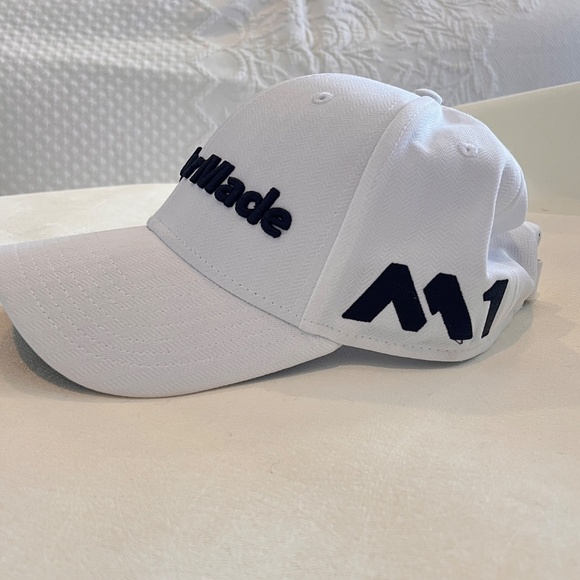 Taylormade Baseball Hat - Picture 2 of 5